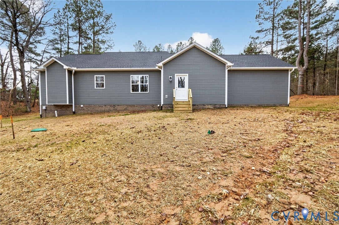 115 E Sunrise Drive, Warsaw, VA 22572
