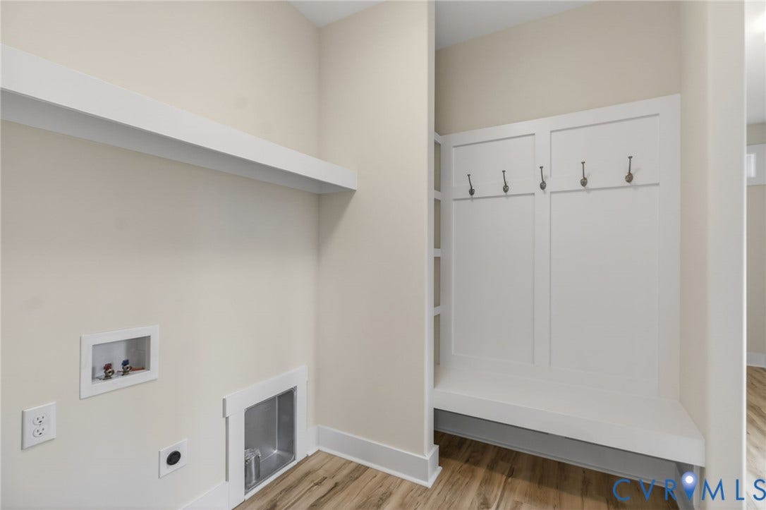 115 E Sunrise Drive, Warsaw, VA 22572