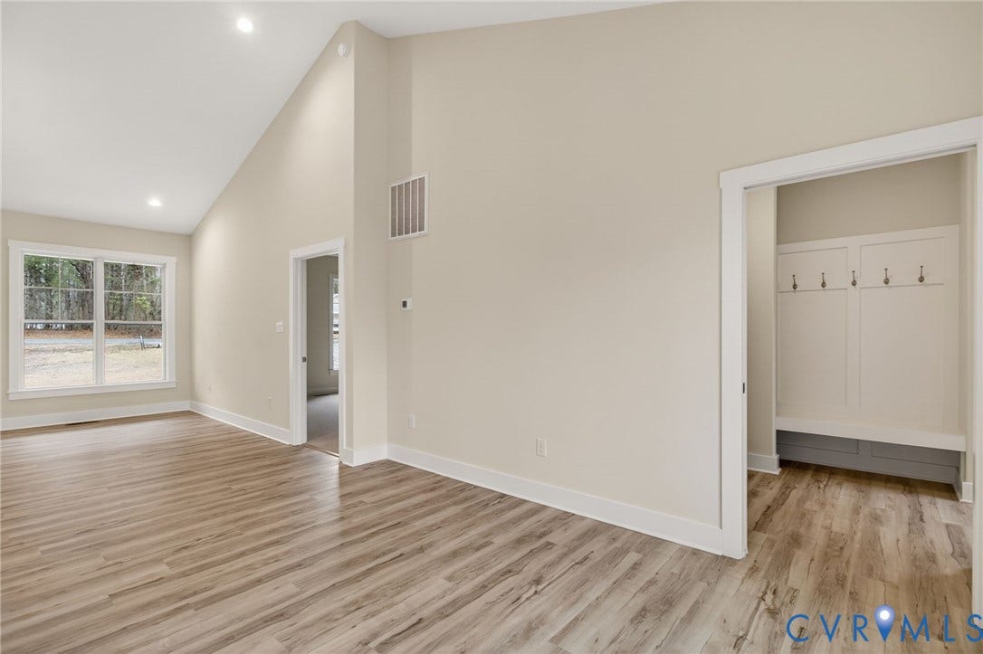 115 E Sunrise Drive, Warsaw, VA 22572