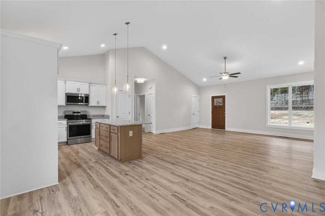 115 E Sunrise Drive, Warsaw, VA 22572