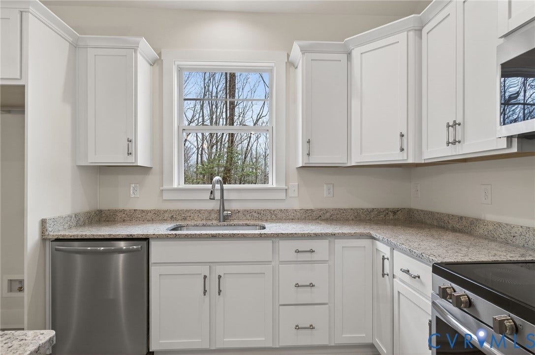 115 E Sunrise Drive, Warsaw, VA 22572