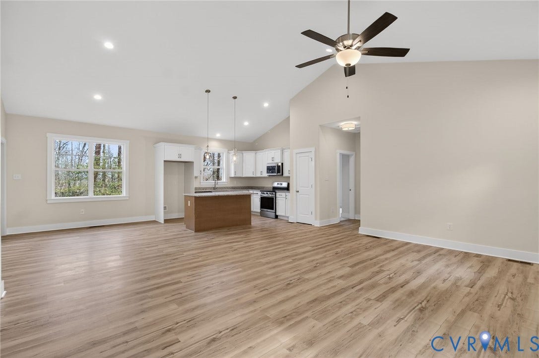 115 E Sunrise Drive, Warsaw, VA 22572