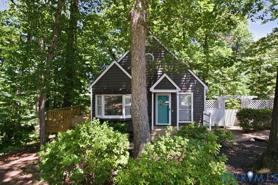 Property photo for 13 Redbridge Terrace, North Chesterfield, VA