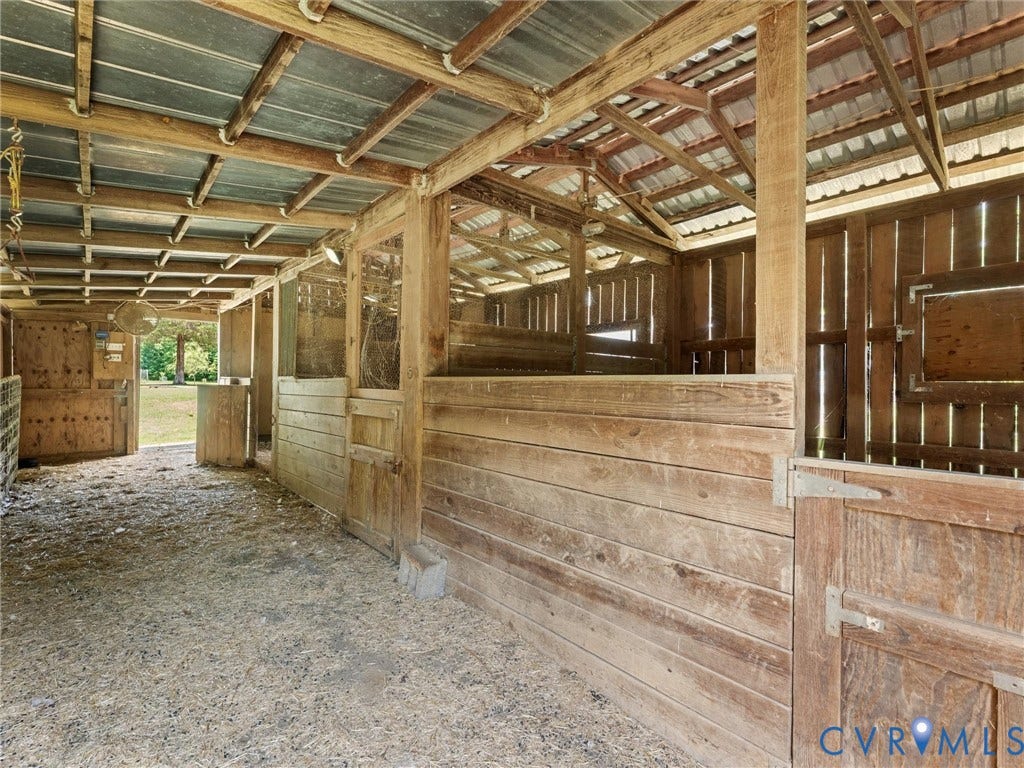 3607 Pacetown Road, Goochland, VA 23153 Horse barn/stable