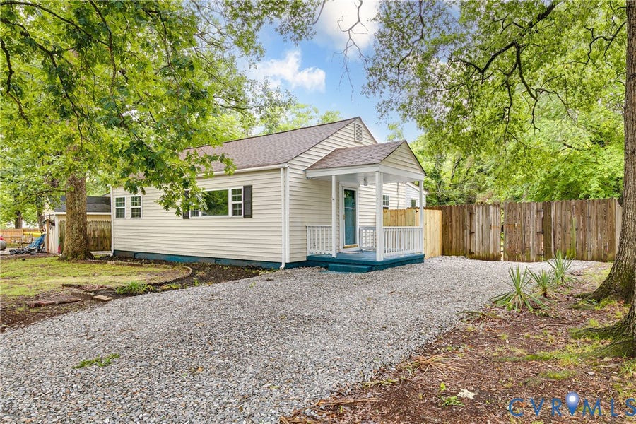 Property photo for 924 Halsey Lane, Richmond, VA