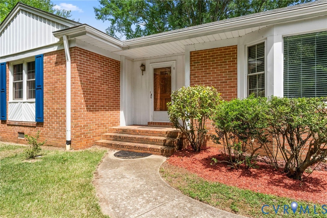 2455 Manakin Road, Manakin Sabot, VA 23103 front porch entry