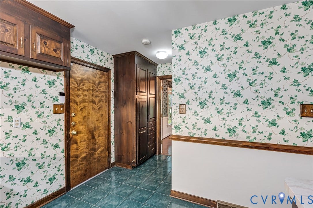 5701 Elfinwood Road, Chester, VA 23831