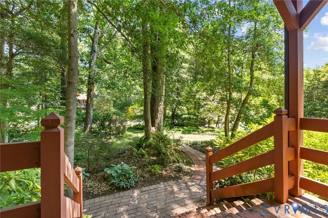 frint porch view