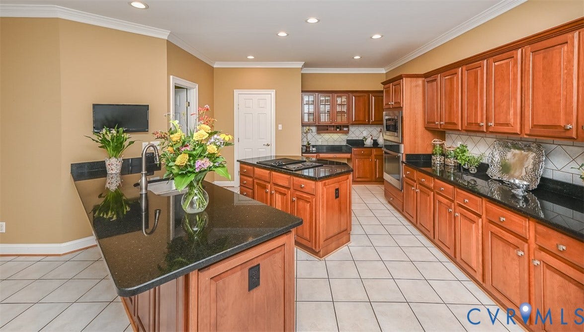 10809 Leabrook Drive, Wyndham, Glen Allen, VA 23059 Another view of the spacious Kitchen with a large pantry