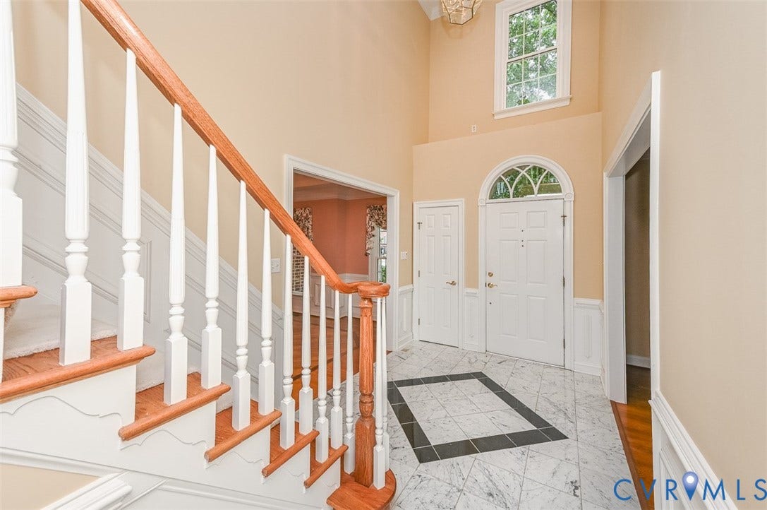 10809 Leabrook Drive, Wyndham, Glen Allen, VA 23059 Spacious 2 story foyer with marble floor open to Living Room and Dining Room