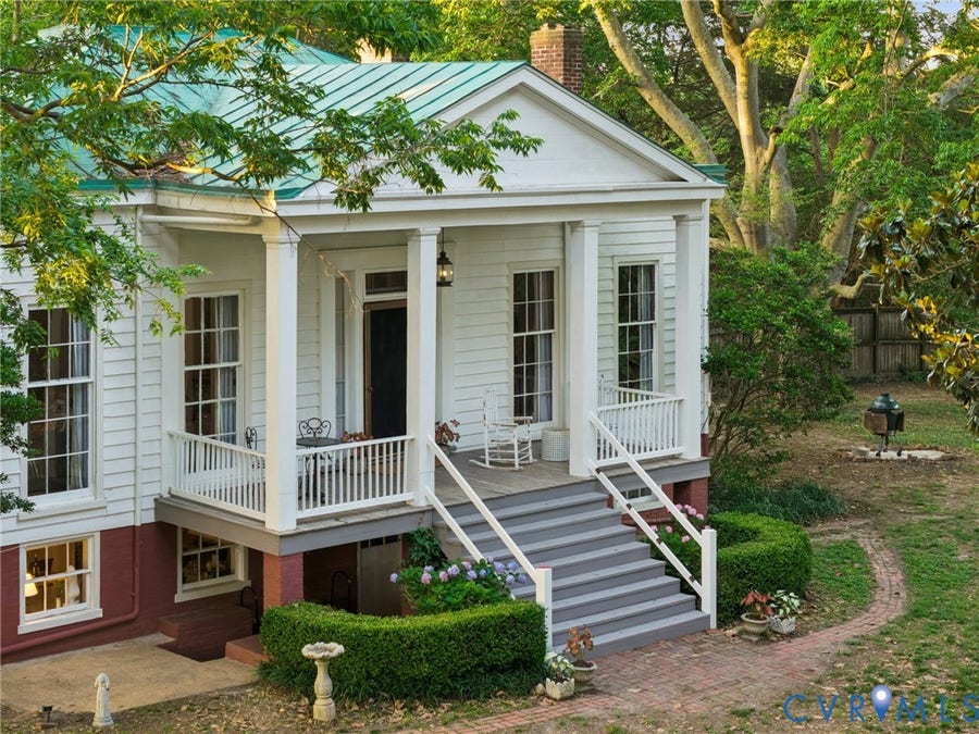 Property photo for 1107 Greenview Drive, Henrico, VA