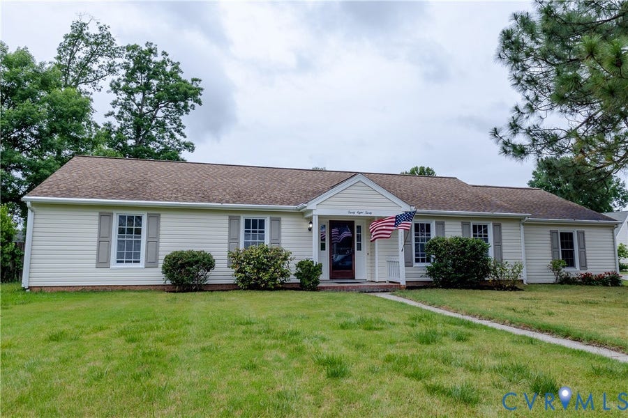 Property photo for 3830 Perthshire Lane, Colonial Heights, VA