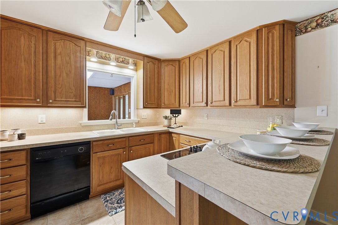 1610 Reams Road, Powhatan, VA 23139 Wall oven and microwave. Built in pantry and additional pantry.