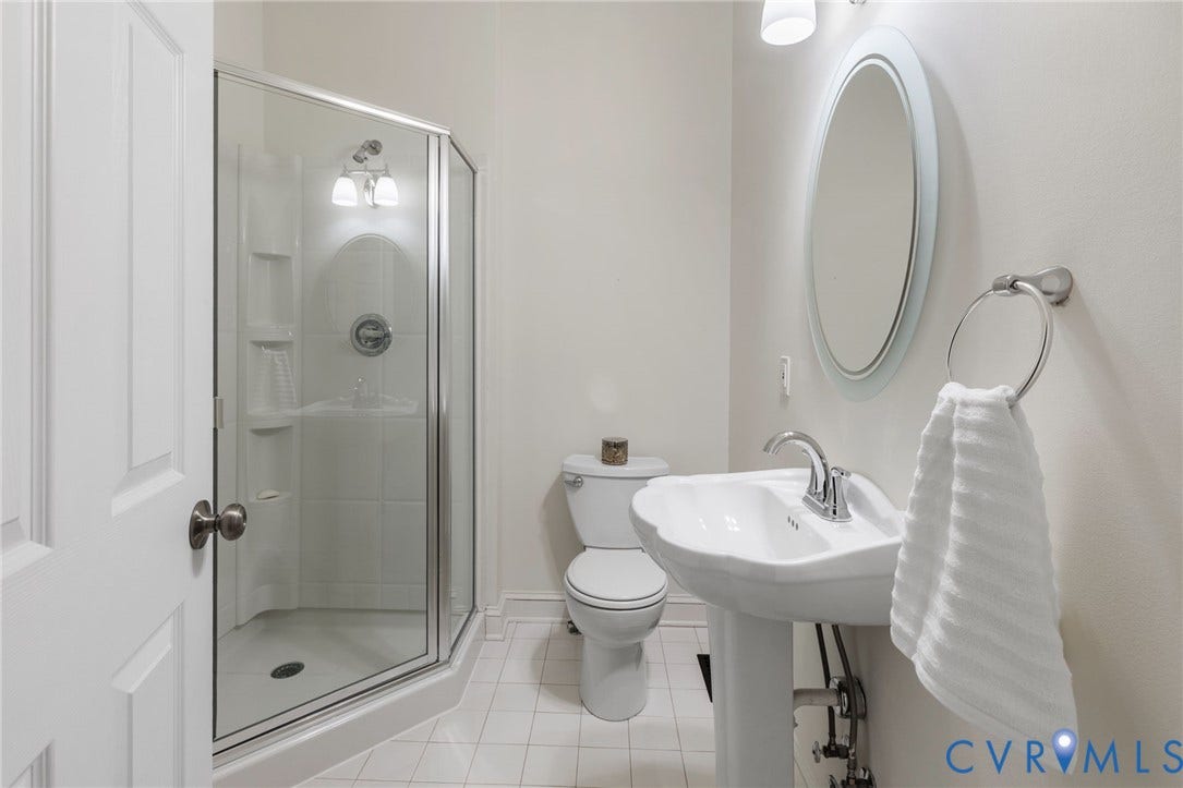 433 Elm Creek Drive, Manakin Sabot, Manakin Sabot, VA 23103 Full Bath in first floor guest room
