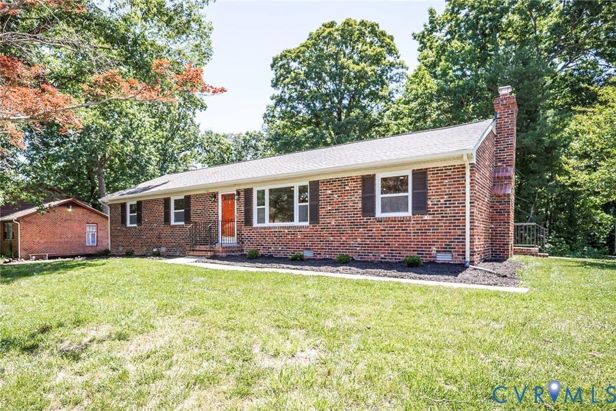 Property photo for 3337 Oak Meadow Lane, Midlothian, VA