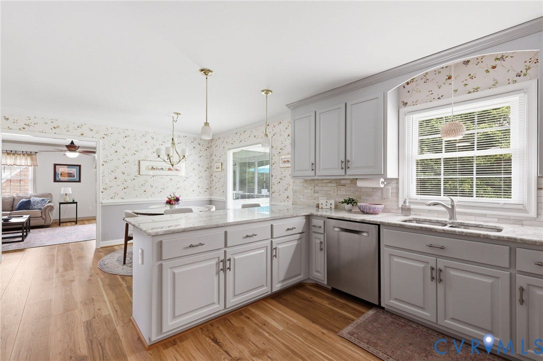 4320 Stebbins Street, Chester, VA 23831 Engineered wood floors
