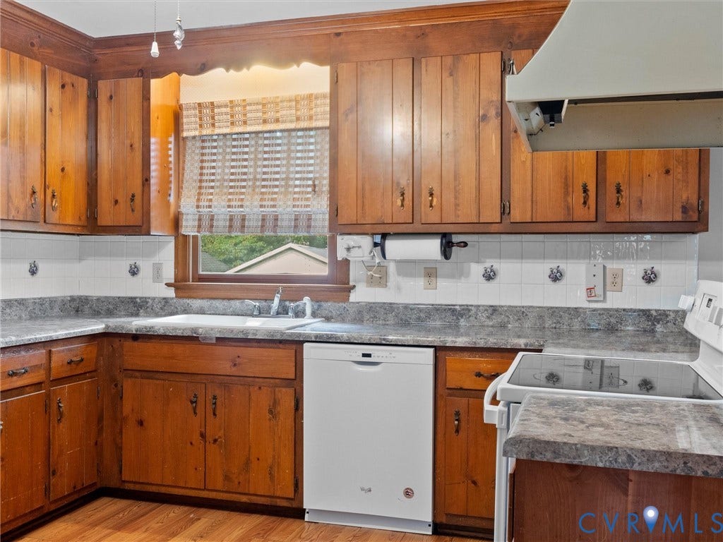 3324 Ludgate Road, Chester, VA 23831 3324 Ludgate Road, Chester, VA 23831