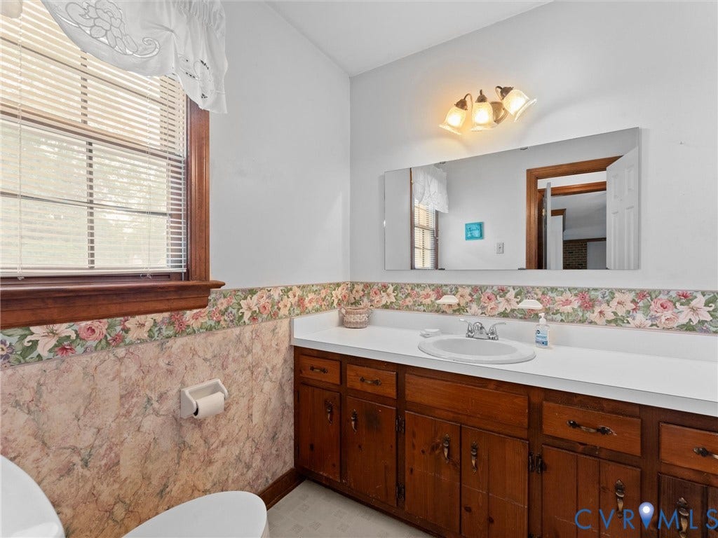3324 Ludgate Road, Chester, VA 23831 3324 Ludgate Road, Chester, VA 23831