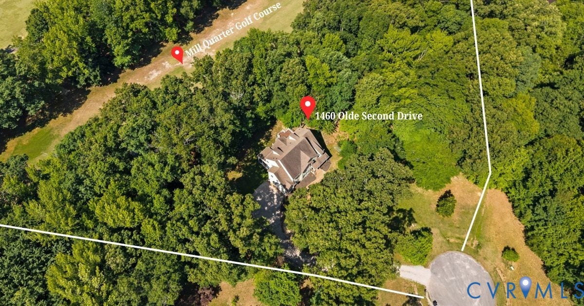 PRIVACY PRIVACY PRIVACY! THIS HOME IS SITUATED ON A DOUBLE LOT IN A CUL DE SAC! THREE STORIES OF LIVING SITUATED IN THE MOST CONVENIENT LOCATION WITH A *****NEW PRICE*****