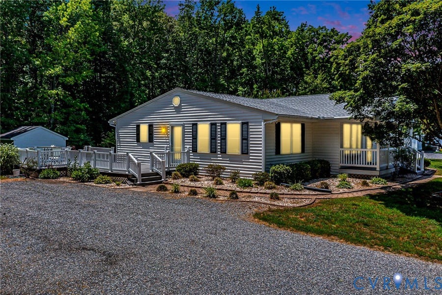 Property photo for 34 Oakland Street, Kilmarnock, VA