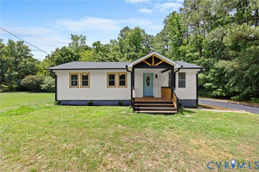 Property photo for 3008 Nelsons Bridge Road, Hanover, VA
