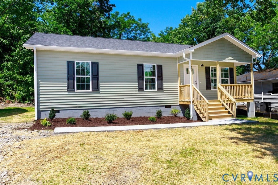 Property photo for 226 S Old Church St, Petersburg, VA
