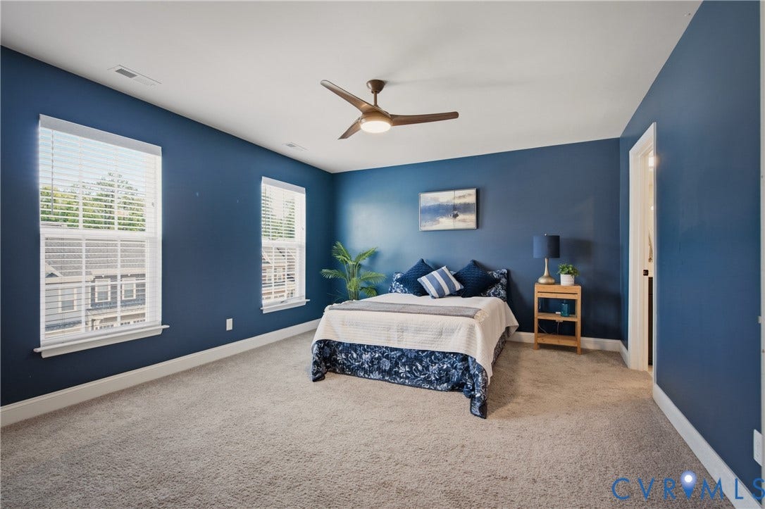 With 2 large closets