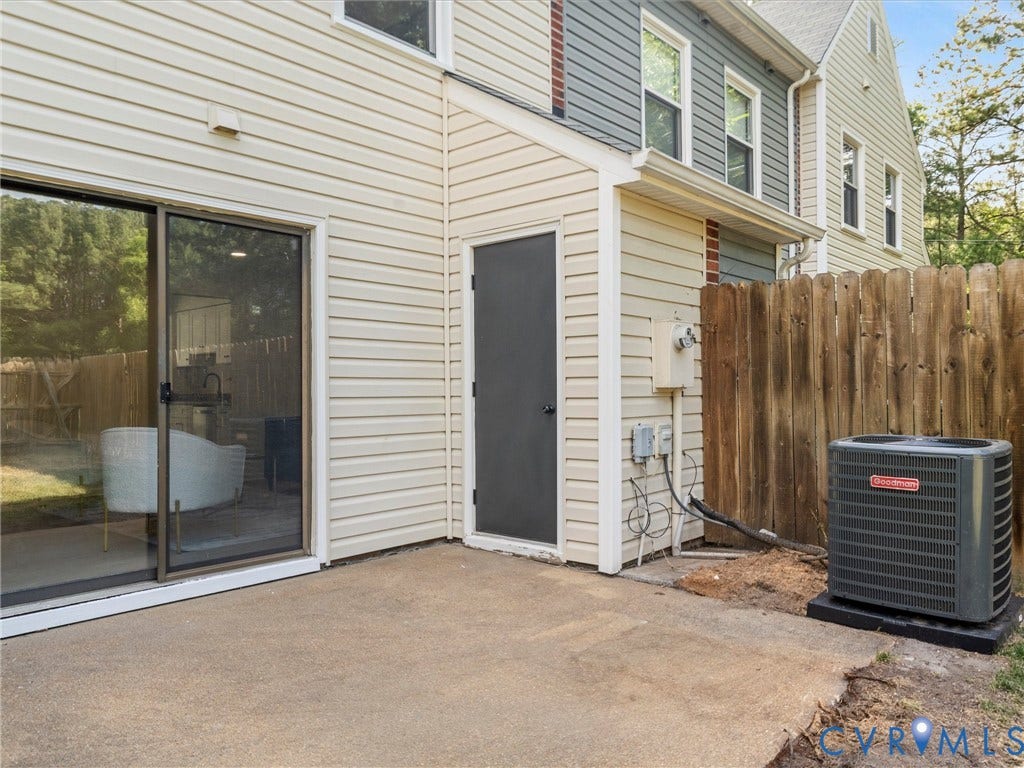 2280 High Bush Circle, Glen Allen, VA 23060 2280 High Bush Circle, Glen Allen, VA 23060