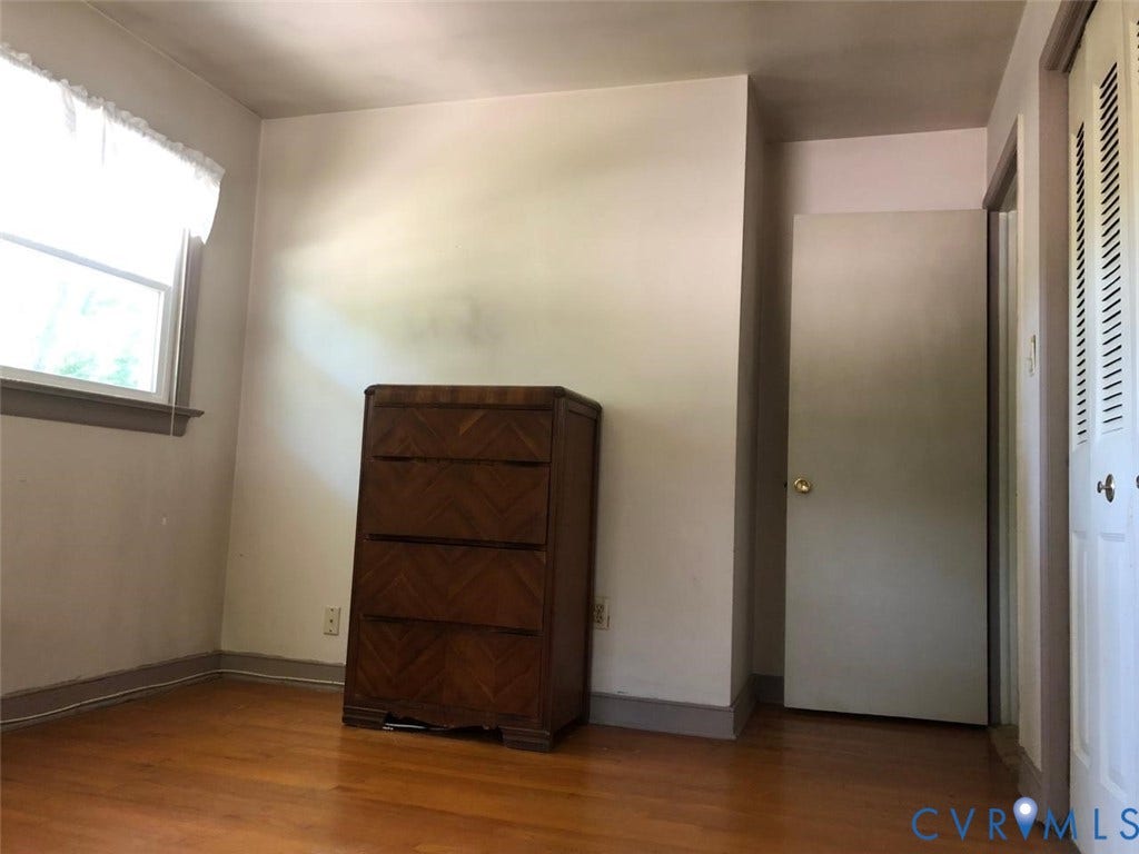 10001 Alfaree Road, Kendale Acres Addition, Chester, VA 23237 Hardwood flooring with a glossy finish