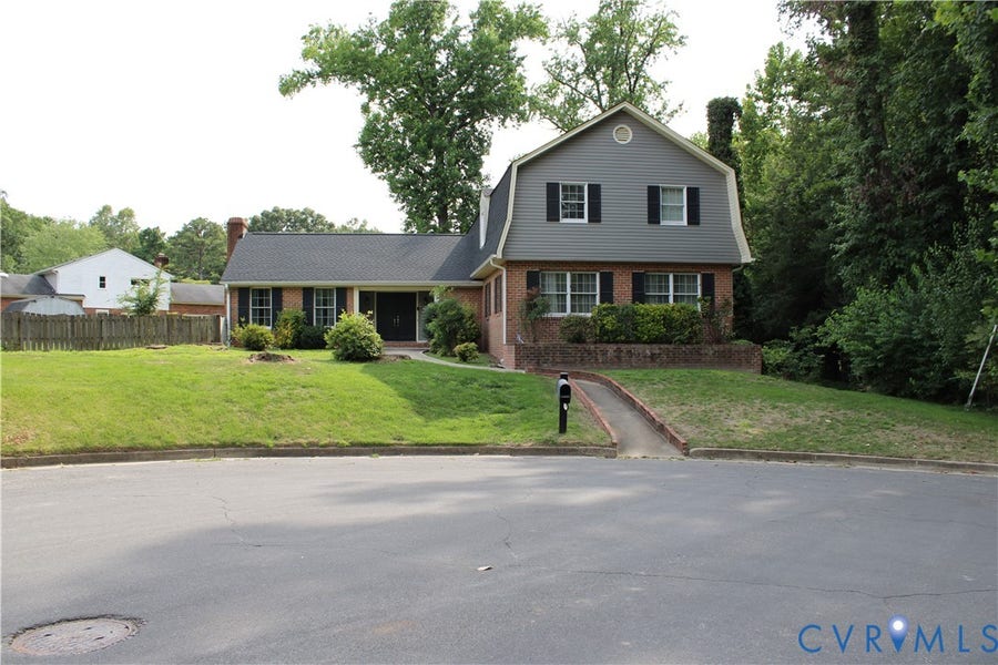 Property photo for 1315 Appomattox Drive, Colonial Heights, VA