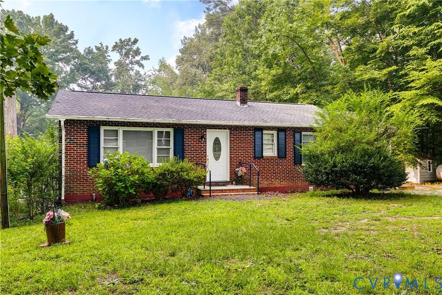 Property photo for 8283 Mattaponi Road, Mechanicsville, VA