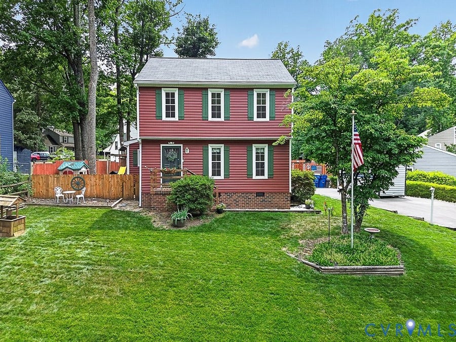 Property photo for 118 Wenatchee Road, North Chesterfield, VA