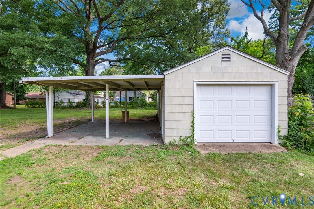2740 Brampton Way, North Chesterfield, VA 23234 Detached garage and covered space