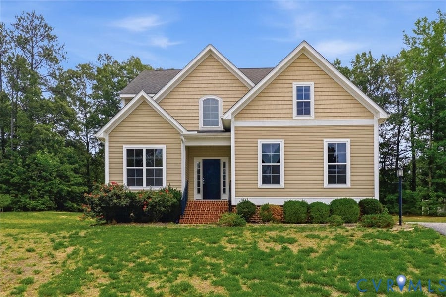 Property photo for 8813 Lake Jordan Circle, Dinwiddie, VA