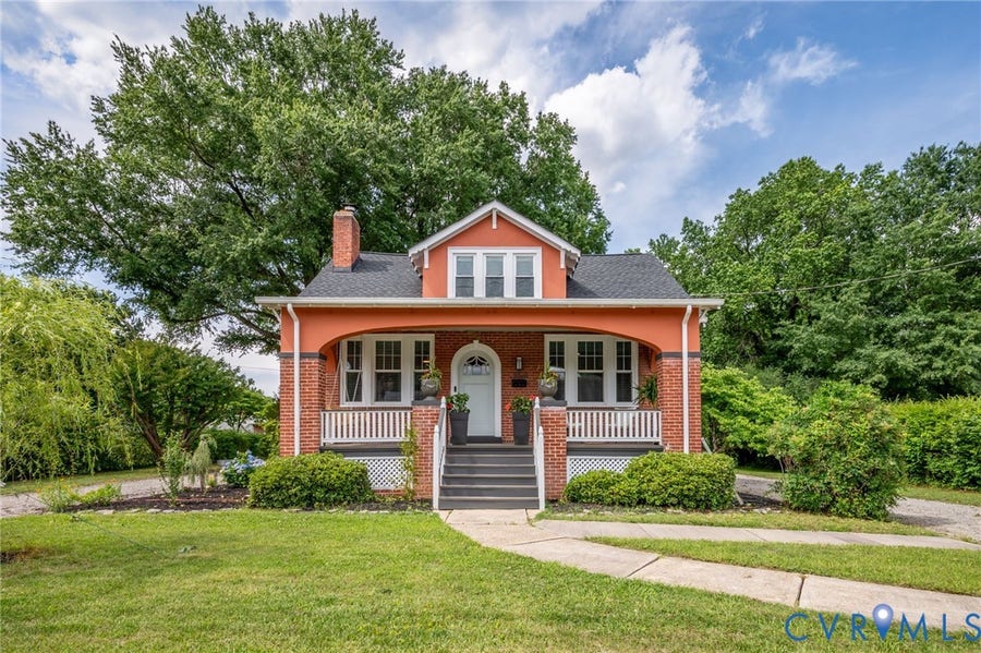 Property photo for 1904 Hilliard Road, Richmond, VA