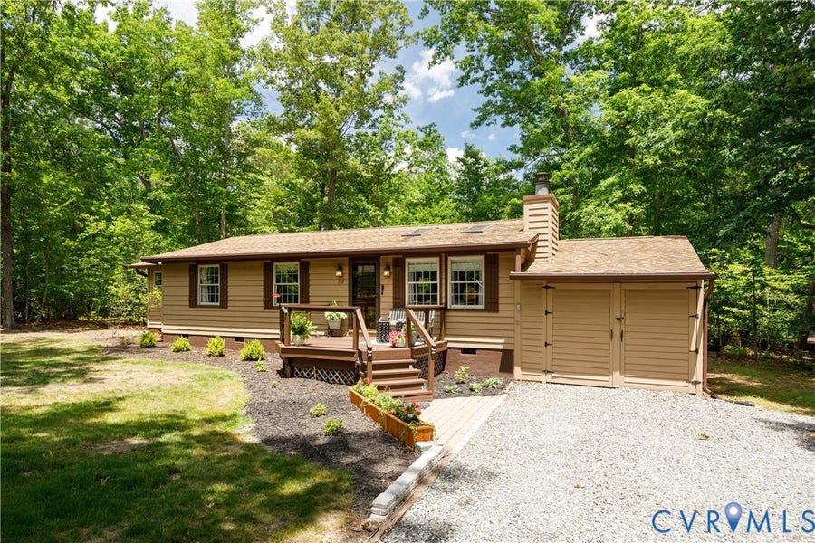 Property photo for 38 Lakewood Circle, Mineral, VA