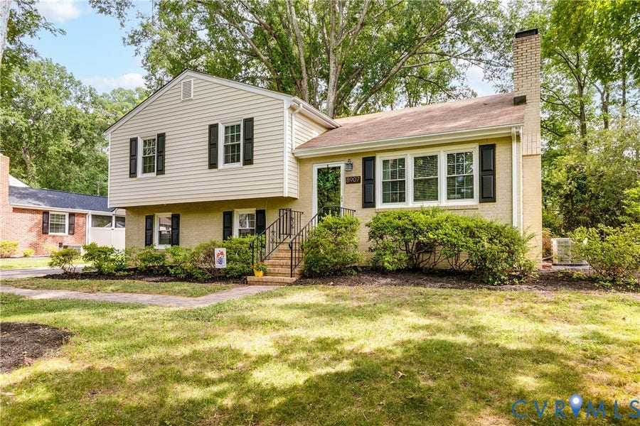 Property photo for 8907 Michaux Lane, Henrico, VA
