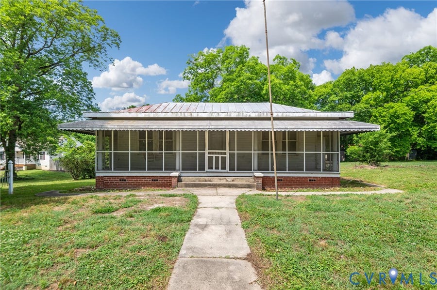 Property photo for 21522 Ferndale Avenue, Petersburg, VA