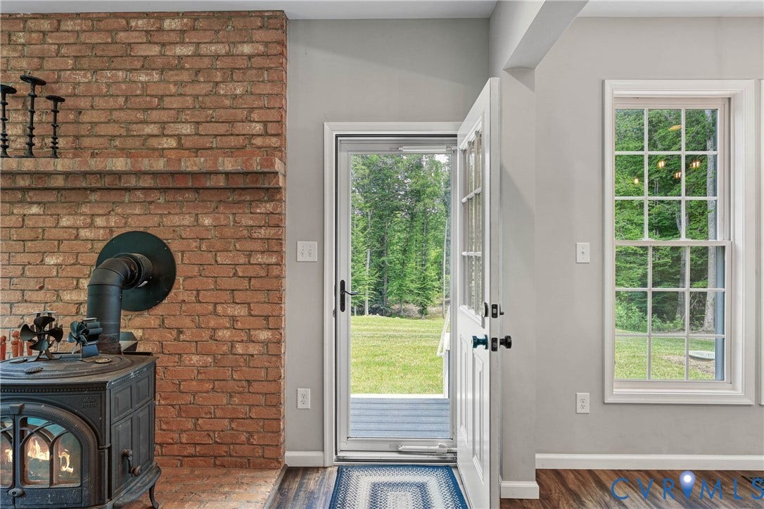 4528 E Old Mountain Road, Louisa, VA 23093