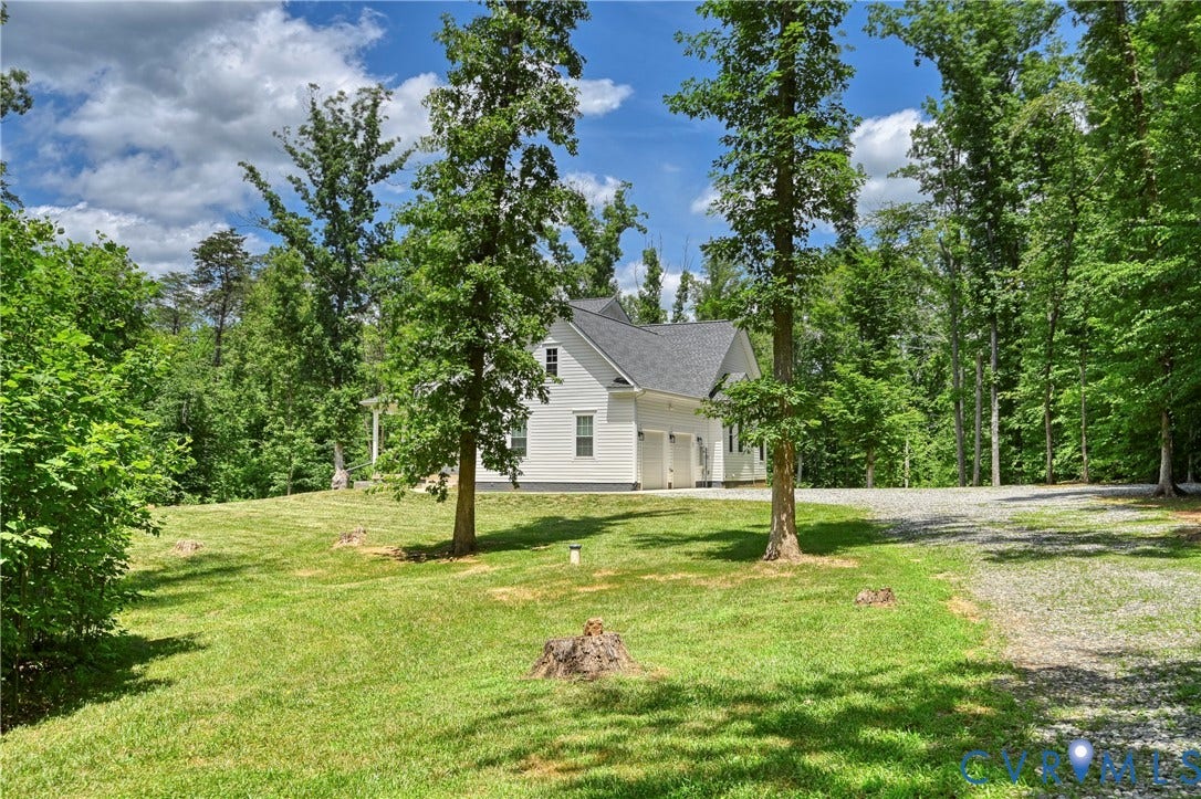 4528 E Old Mountain Road, Louisa, VA 23093