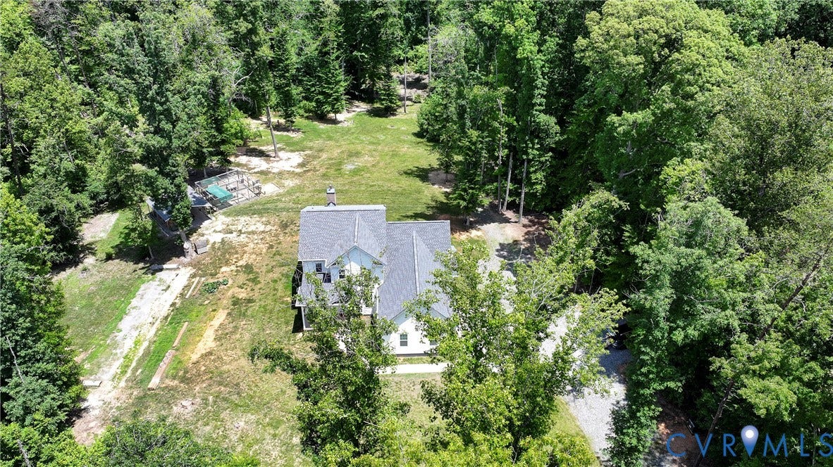 4528 E Old Mountain Road, Louisa, VA 23093