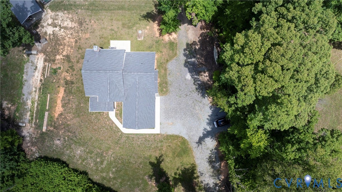 4528 E Old Mountain Road, Louisa, VA 23093