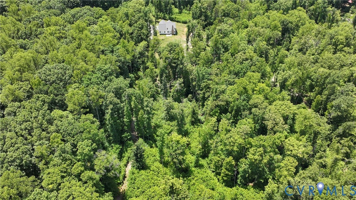 4528 E Old Mountain Road, Louisa, VA 23093