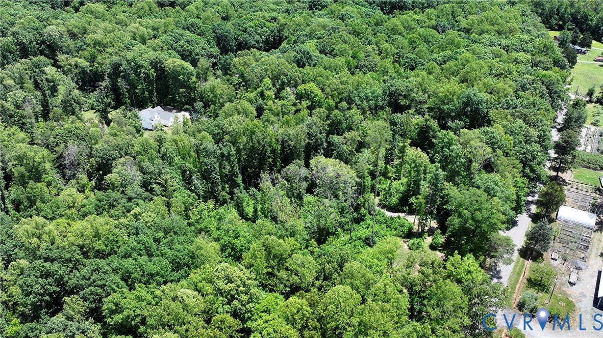 4528 E Old Mountain Road, Louisa, VA 23093