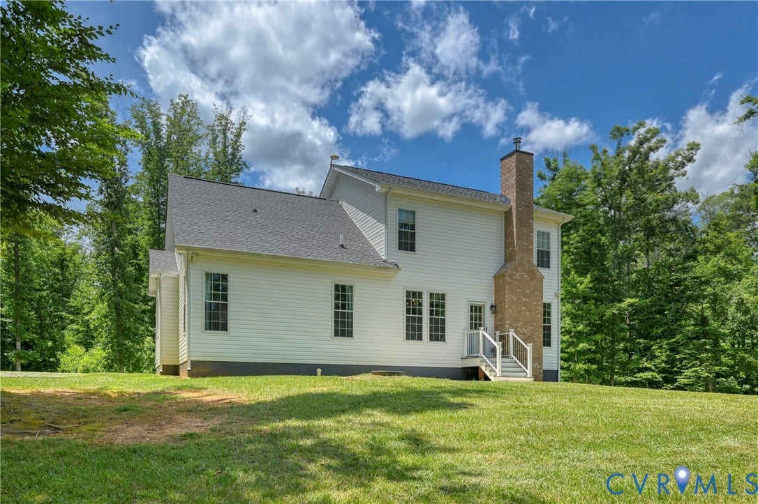 4528 E Old Mountain Road, Louisa, VA 23093