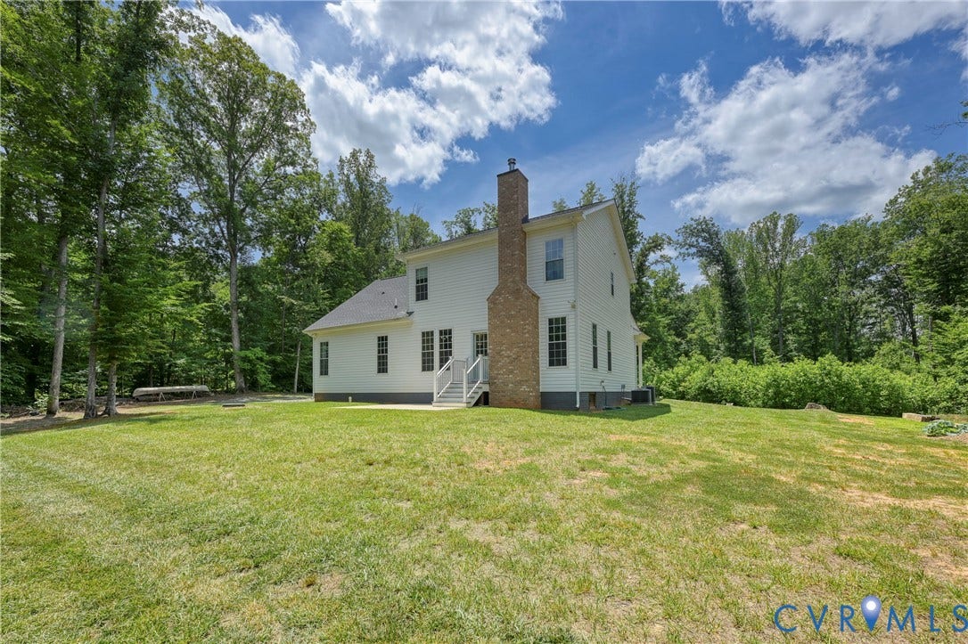 4528 E Old Mountain Road, Louisa, VA 23093