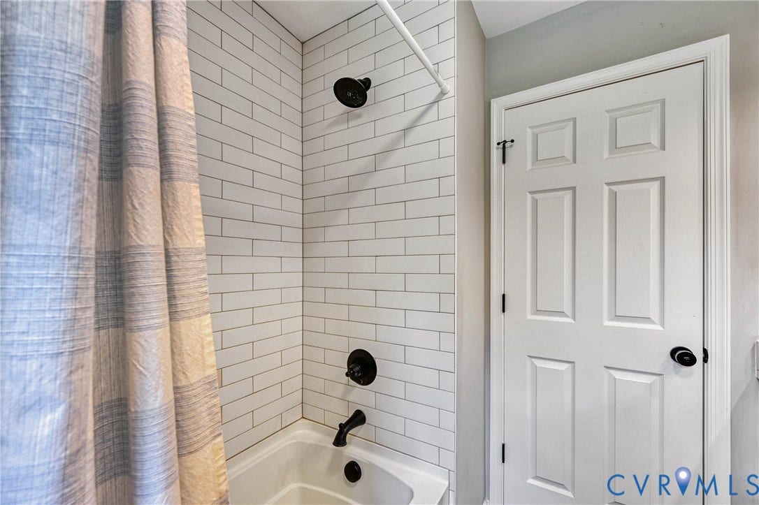 4528 E Old Mountain Road, Louisa, VA 23093