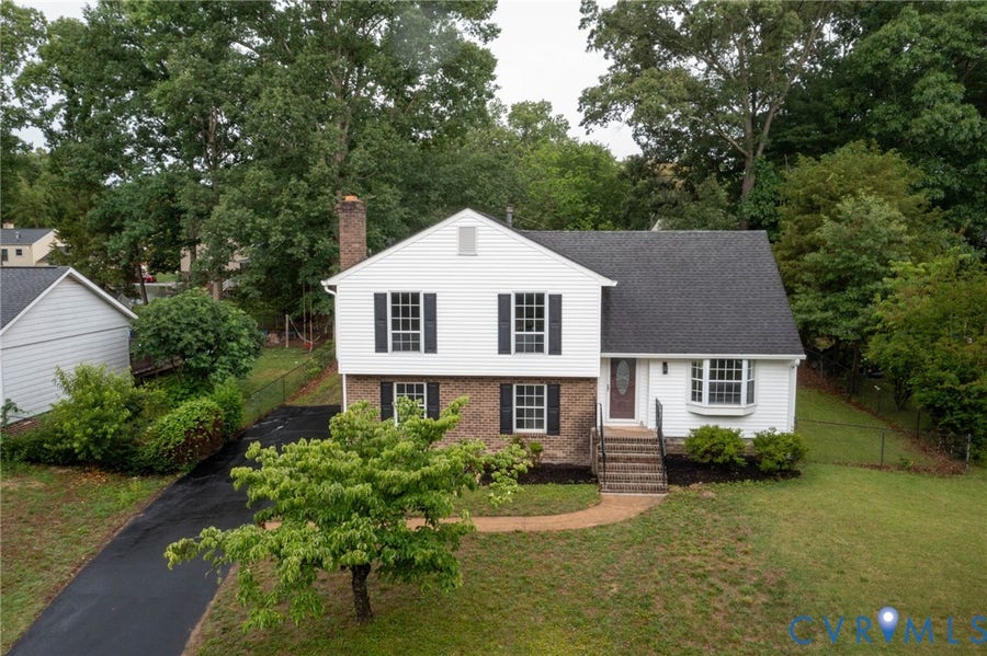 Property photo for 6033 Barrister Road, Chester, VA