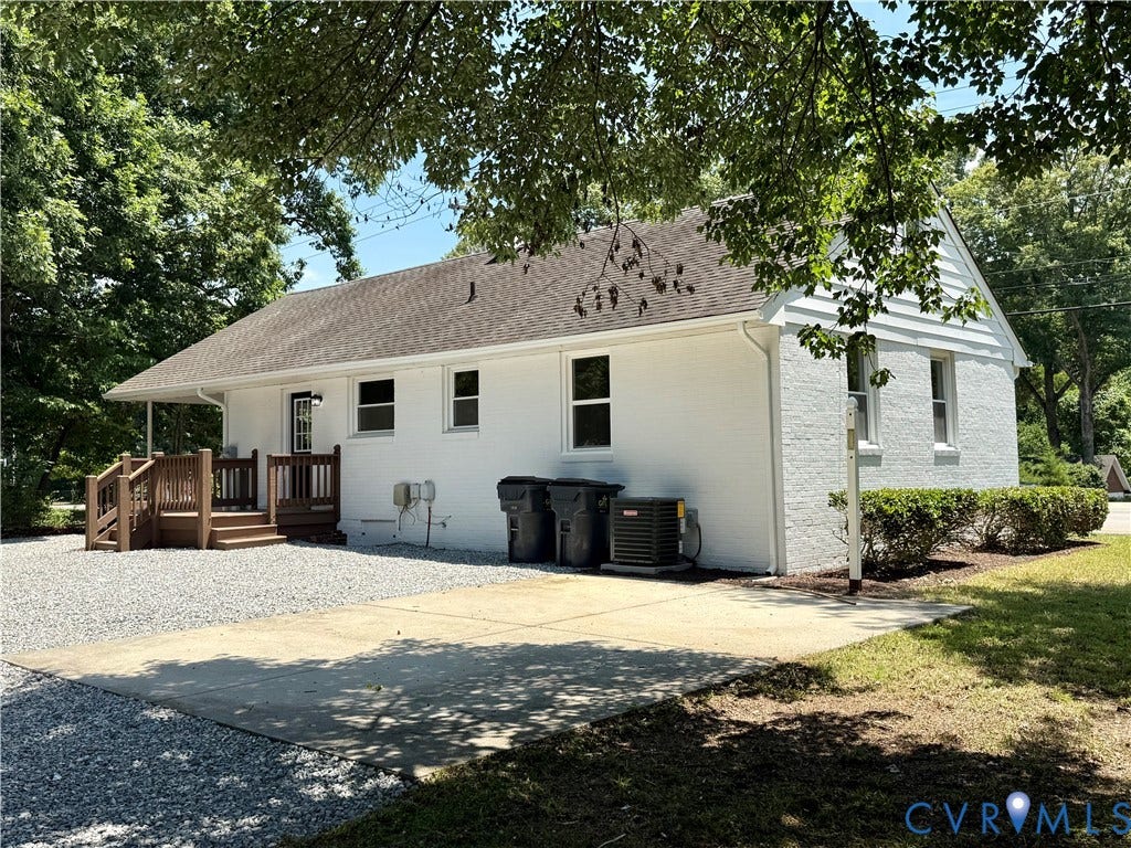 3522 W Hundred Road, Chester, VA 23831 3522 W Hundred Road, Chester, VA 23831