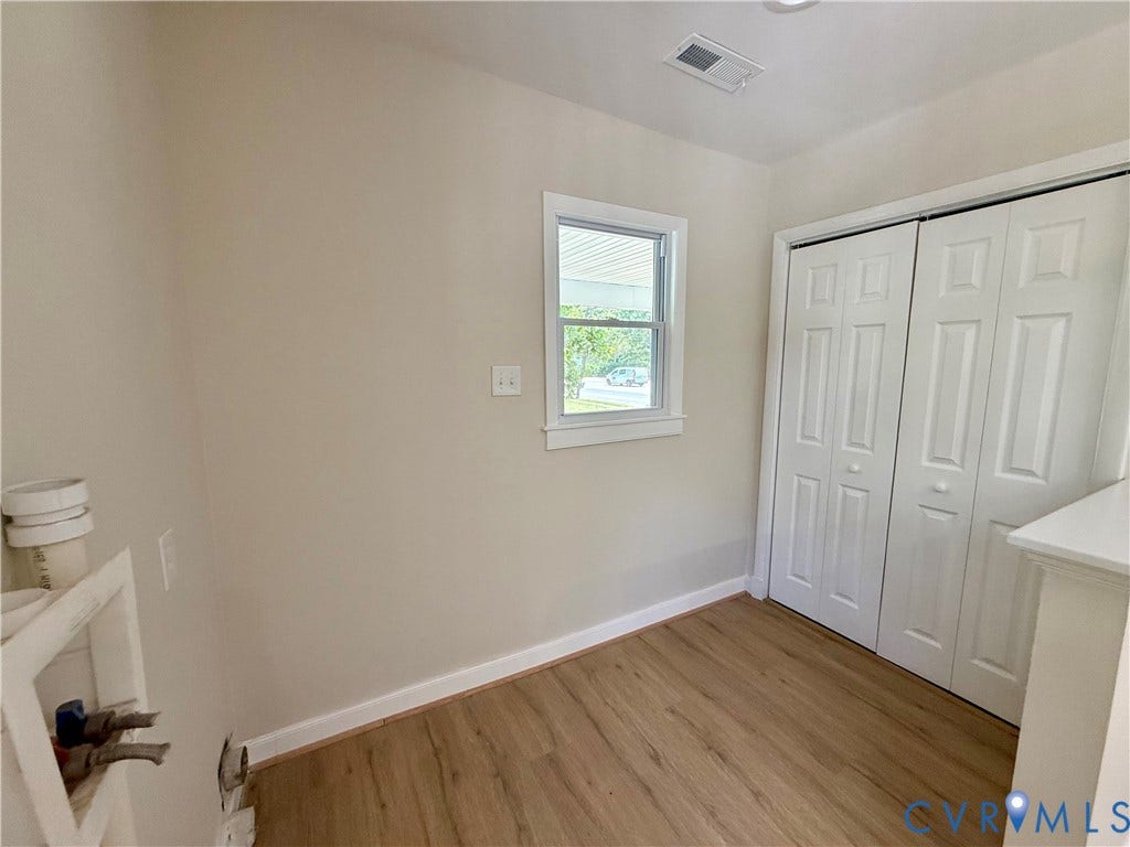 3522 W Hundred Road, Chester, VA 23831 3522 W Hundred Road, Chester, VA 23831